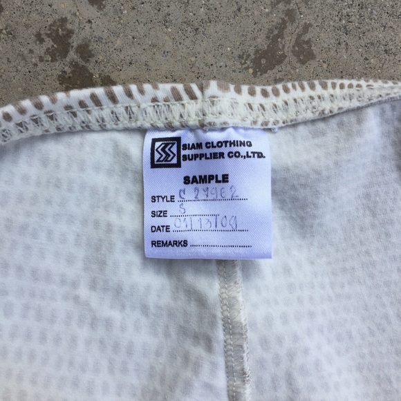 Reptile Print Leggings - Picture 3 of 4